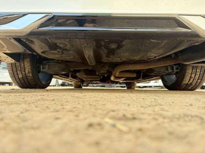 ヴェルファイア2.5 Z 4WD　純正ナビ　TRDエアロ　両側パワスラ　バックカメラ　社外アルミホイール　ETC　車高調　パワステ　パワーウィンドウ　キーレスエントリー　ABS　盗難防止装置　横滑り防止装置　エアコン　3列シート 2500