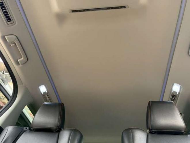 ヴェルファイア2.5 Z 4WD　純正ナビ　TRDエアロ　両側パワスラ　バックカメラ　社外アルミホイール　ETC　車高調　パワステ　パワーウィンドウ　キーレスエントリー　ABS　盗難防止装置　横滑り防止装置　エアコン　3列シート 2500