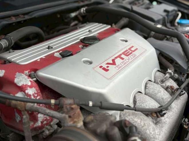 インテグラタイプR　2.0　ワンオーナー　レカロシート　パワステ　パワーウィンドウ　純正アルミホイール　ABS　キーレスエントリー　横滑り防止装置　エアコン　盗難防止装置 2WD 2000