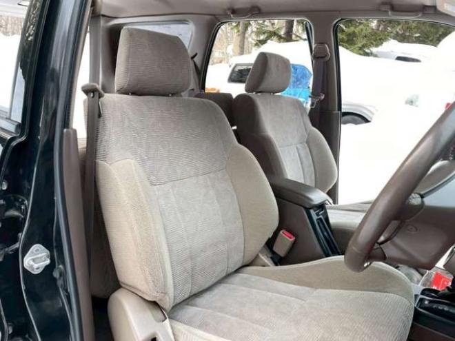 ハイラックスサーフ2.7 SSR-G 4WD　パワステ　パワーウィンドウ　キーレス　エアコン　ABS　ルーフレール　アルミホイール　寒冷地仕様　CD 2700