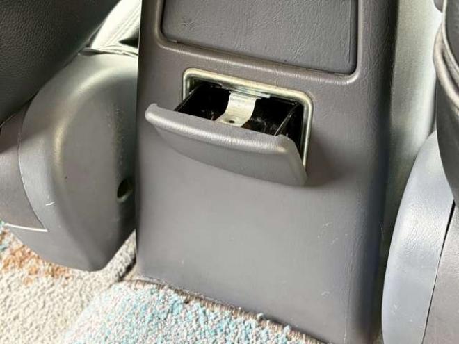 ハイラックスサーフ2.7 SSR-X Vセレクション 4WD　社外ナビ　バックカメラ　社外アルミホイール　エアコン　リフトアップ　パワステ　パワーウィンドウ　キーレスエントリー　ETC　ABS　ルーフレール 2700