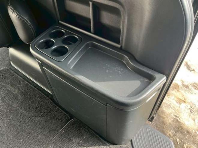 ハイエース2.7 GL ロング ミドルルーフ 4WD　10人乗り　パワステ　パワーウィンドウ　エアコン　社外ナビ　後席モニター　キーレスエントリー　片側スライドドア　盗難防止装置　フロントモデリスタ 2700