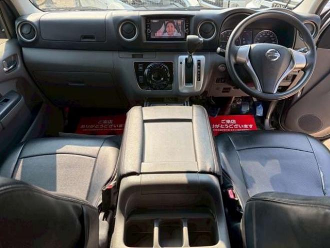 キャラバンNV350 2.5 プレミアムGX ロングボディ ディーゼルターボ 4WD　ヒッチメンバー　エンジンスターター　パワステ　パワーウィンドウ　純正ナビ　バックカメラ　ETC　社外アルミホイール　ABS　キーレスエントリー　ドライブレコーダー 2500