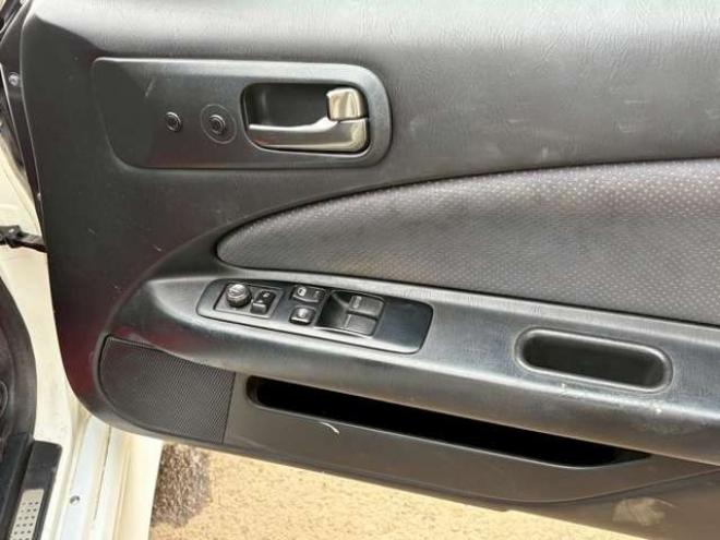 シルビア2.0 オーテックバージョン　6速MT　社外ハンドル　社外アルミホイール　社外エアロ　社外マフラー　パワステ　パワーウィンドウ　社外ナビ　エアコン　革シート 2WD 2000