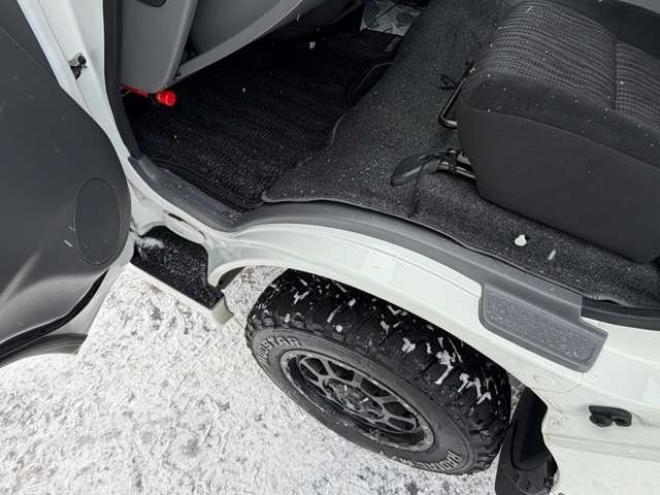 キャラバンNV350 2.5 プレミアムGX ロングボディ ディーゼルターボ 4WD　バックカメラ　エアコン　ドライブレコーダー　ETC　パワステ　パワーウィンドウ　スマートキー　キーレス　片側スライドドア 2500