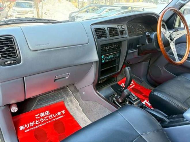 ハイラックスサーフ2.7 SSR-X ワイドボディ 4WD　全塗装済グリーン　リフトアップ　ETC　社外オーディオ　パワステ　パワーウィンドウ　純正アルミホイール　ABS　キーレス　ルーフレール 2700