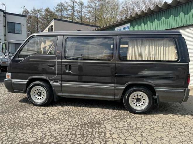 キャラバン3.0 リムジン　ワンオーナー/社外AW/クルコン/サンルーフ 2WD 3000