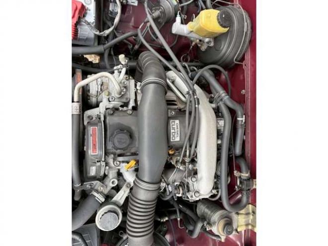 ハイラックスサーフ3.0 SSR-G ワイドボデー ディーゼルターボ 4WD　レカロシート　社外ハンドル　社外ナビ　地デジ　ETC　2バッテリー　バンパーガード　パワステ　パワーウィンドウ　純正アルミホイール　クルーズコントロール　寒冷地仕様 3000