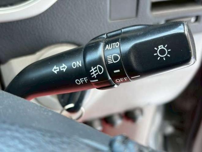 ハイラックスサーフ2.7 SSR-X アメリカンバージョン 4WD　社外ナビ　バックカメラ　リフトアップ　社外アルミ　エアコン　社外ETC　グリルガード　グッドリッチマフラー　LEDライト　全塗装済　パワーウィンドウ　パワステ　キーレス　ダッシュマット　タープ 2700