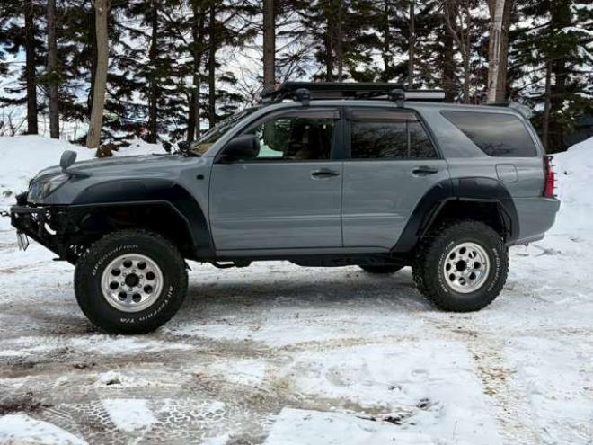 ハイラックスサーフ2.7 SSR-X アメリカンバージョン 4WD　社外ナビ　バックカメラ　リフトアップ　社外アルミ　エアコン　社外ETC　グリルガード　グッドリッチマフラー　LEDライト　全塗装済　パワーウィンドウ　パワステ　キーレス　ダッシュマット　タープ 2700