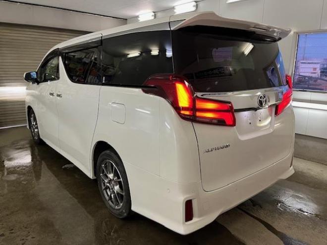 アルファード２．５Ｓ　Ｃパッケージ　本州仕入　寒冷地仕様　禁煙車　ＲＡＹＳ１８インチＡＷ　社外１６ＡＷ＋スタッドレスタイヤ付　純正リアフリップダウンモニター　全方位アラウンドビューモニター　前後ドライブレコーダー　パワーバックドア 4WD 2500 5Dr