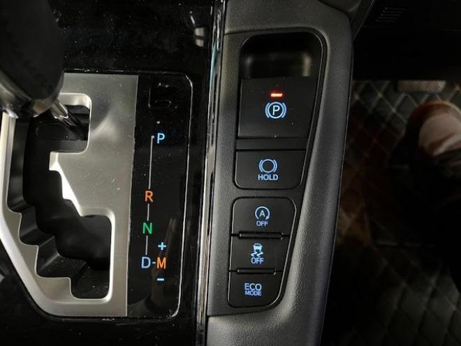 アルファード２．５Ｓ　Ｃパッケージ　本州仕入　寒冷地仕様　禁煙車　ＲＡＹＳ１８インチＡＷ　社外１６ＡＷ＋スタッドレスタイヤ付　純正リアフリップダウンモニター　全方位アラウンドビューモニター　前後ドライブレコーダー　パワーバックドア 4WD 2500 5Dr