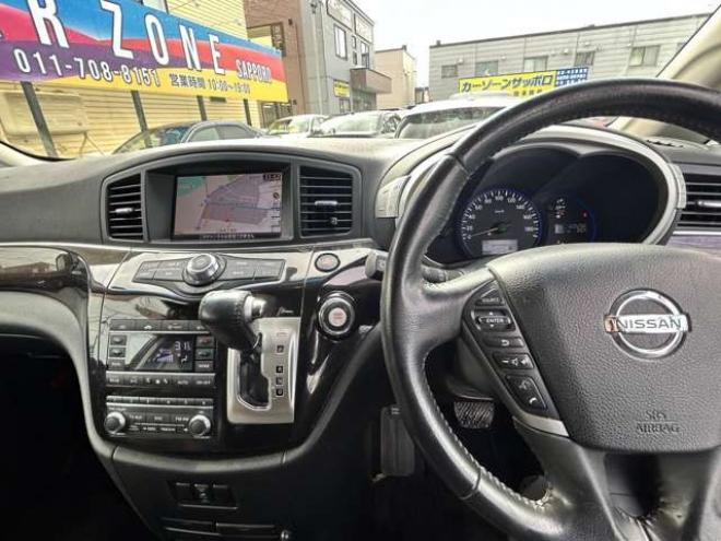 エルグランド2.5 250ハイウェイスター 4WD　パワースライドドア　ナビフルセグTVバックモニター 2500