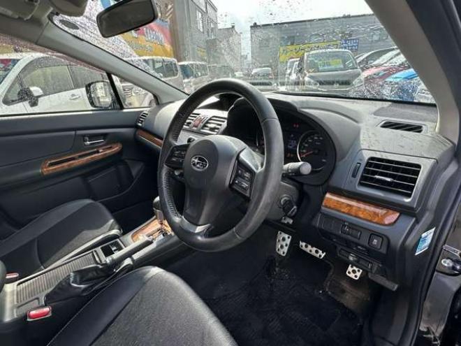 インプレッサG4 2.0 i-S アイサイト 4WD　SDナビ　Bluetooth　地デジ　バックカメラ　衝突軽減ブレーキ　レーンキープアシスト　純正アルミホイール夏　TEC　横滑り防止装置　アイドリングストップ　パワーコンセント　STIフロントアンダースポイラー 2000