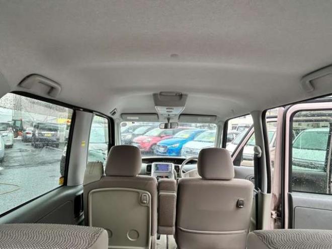 タントX 4WD　電動スライドドア　ナビ　バックモニター 660