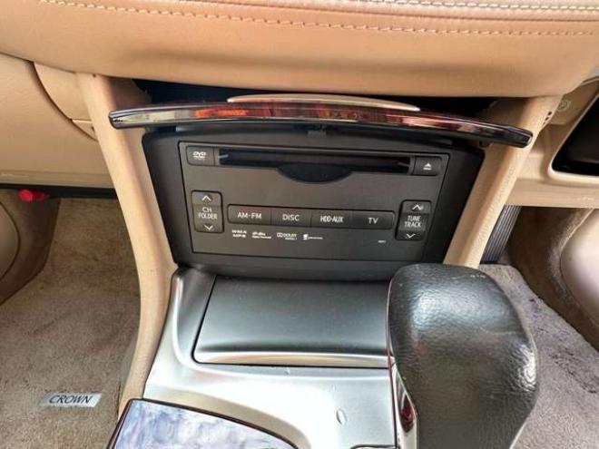 クラウンロイヤル 3.0 ロイヤルサルーン i-Four 4WD　純正HDDナビ　プッシュスタート　ビルトインETC　地デジ　社外アルミホイール夏　社外アルミホイール冬　バックモニター　クルーズコントロール 3000