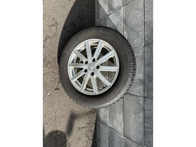 クラウンロイヤル 3.0 ロイヤルサルーン i-Four 4WD　純正HDDナビ　プッシュスタート　ビルトインETC　地デジ　社外アルミホイール夏　社外アルミホイール冬　バックモニター　クルーズコントロール 3000