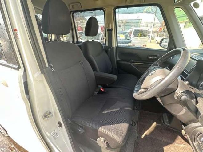 デイズルークスハイウェイスター Xターボ 4WD　片側パワースライドドア　Bluetooth　アイドリングストップ　横滑り防止　衝突軽減ブレーキ　シートヒーター　ナビ　地デジ　アラウンドビューモニター　バックモニター　純正アルミホイール夏　プッシュスタート 660