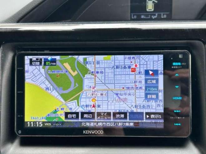 ヴォクシー2.0 X 4WD　電動スライドドア　冬タイヤセット　ドラレコ　アクセル踏み間違い防止装置 ナビTVバックモニター 2000