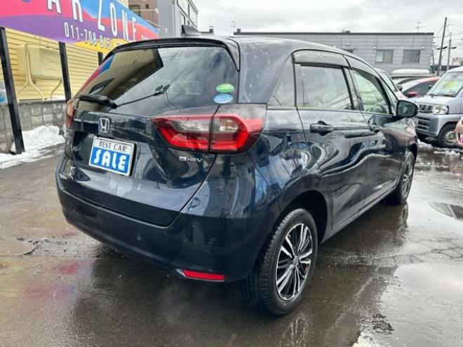 フィット1.5 e:HEV ホーム 4WD　純正ナビ　Bluetooth　バックカメラ　クルーズコントロール　コーナーセンサー　ハーフレザーシート　ETC　ミラーヒーター　横滑り防止装置　ブレーキホールド　USB前後　社外アルミホイール夏 1500