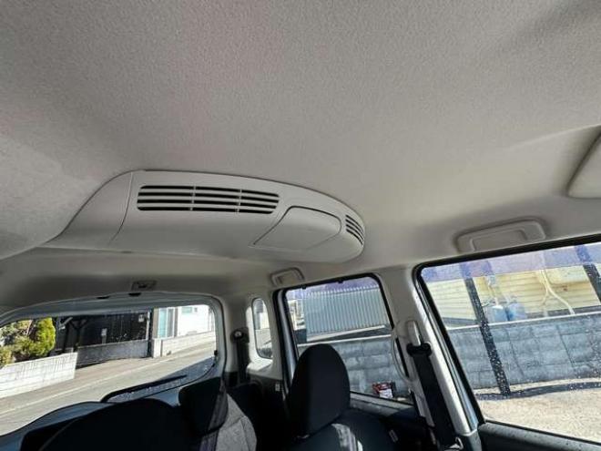 デイズルークスハイウェイスター Gターボ 4WD　ワンタッチ両側オートスライドドア　ナビ　Bluetooth　地デジ　運転席シートヒーター　衝突軽減ブレーキ　アイドリングストップ　横滑り防止装置　アラウンドビューモニター　バックモニター　純正アルミホイール 660