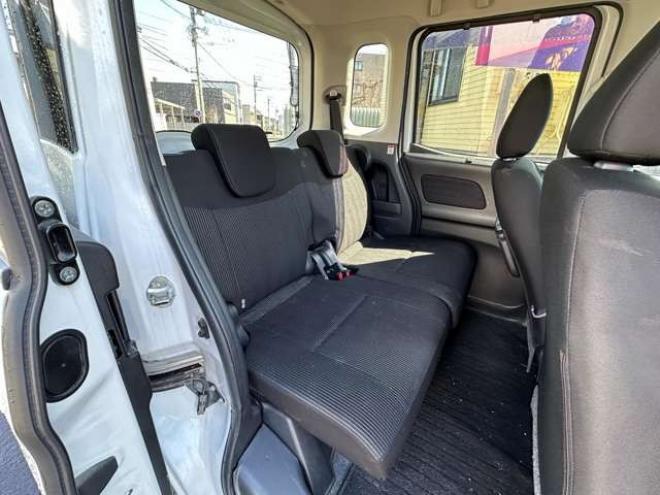 デイズルークスハイウェイスター Gターボ 4WD　ワンタッチ両側オートスライドドア　ナビ　Bluetooth　地デジ　運転席シートヒーター　衝突軽減ブレーキ　アイドリングストップ　横滑り防止装置　アラウンドビューモニター　バックモニター　純正アルミホイール 660