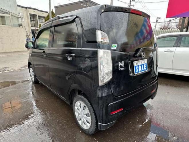 N-WGNG 4WD　SDナビ　プッシュスタート　バックカメラ　横滑り防止装置　スチールホイール冬　インテリジャントキー 660