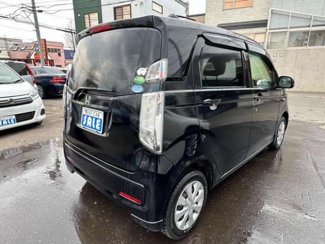 N-WGNG 4WD　SDナビ　プッシュスタート　バックカメラ　横滑り防止装置　スチールホイール冬　インテリジャントキー 660