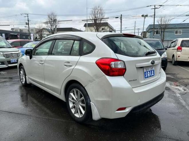 インプレッサスポーツ 2.0 i アイサイト 4WD　ナビ　地デジ　バックカメラ　ETC　Bluetooth　レーンキープアシスト　衝突軽減ブレーキ　アイドリングストップ　純正アルミホイール夏 2000