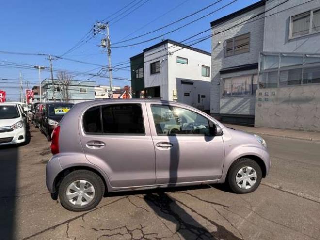 パッソ1.0 X 4WD　ナビ　TV　キーレス 1000