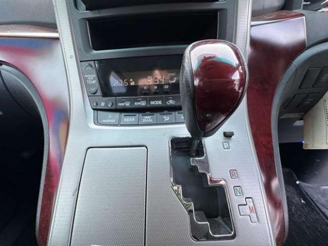 ヴェルファイア2.4 Z 4WD　両側パワースライドドア　ナビ　バックカメラ　ETC　純正アルミホイール夏　コーナーセンサー　横滑り防止装置　プッシュスタート 2400