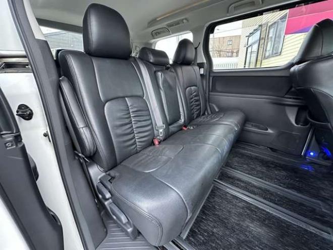 ヴェルファイア2.4 Z 4WD　両側パワースライドドア　ナビ　バックカメラ　ETC　純正アルミホイール夏　コーナーセンサー　横滑り防止装置　プッシュスタート 2400