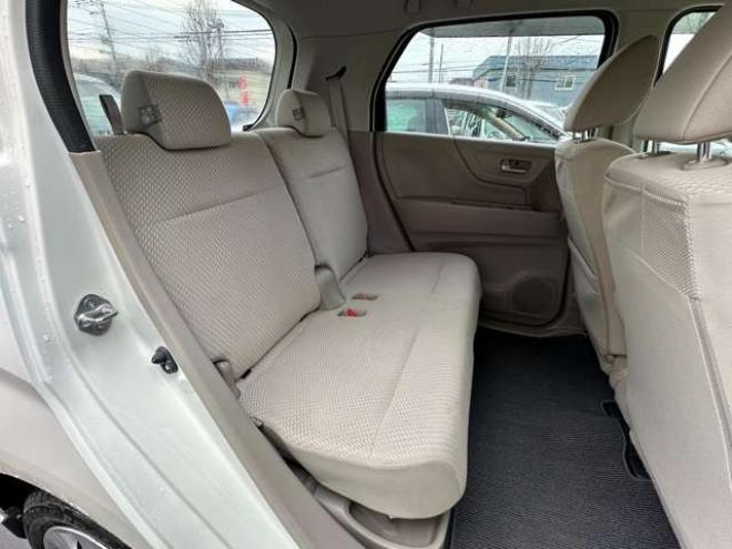 N-WGNG 4WD　4WD　SDナビ　横滑り防止装置　プッシュスタート　バックモニター　インテリジャントキー　スチールホイール冬 660