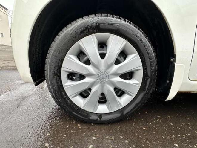 N-WGNG 4WD　4WD　SDナビ　横滑り防止装置　プッシュスタート　バックモニター　インテリジャントキー　スチールホイール冬 660