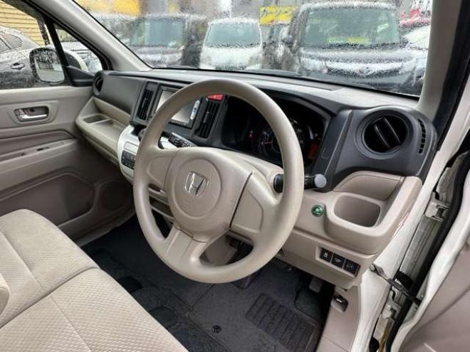 N-WGNG 4WD　4WD　SDナビ　Bluetooth　横滑り防止装置　スマートキー　アイ　社外アルミホイール夏　ドリングストップ　衝突安全BODY　ABS　スチールホイール冬 660