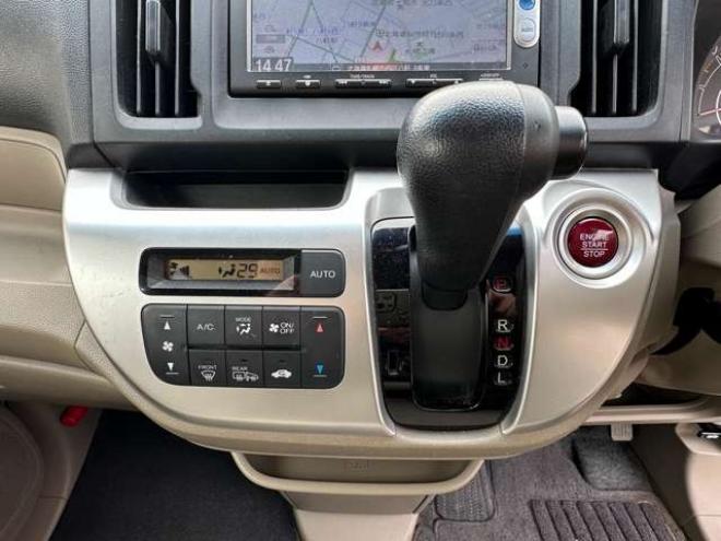 N-WGNG 4WD　4WD　SDナビ　Bluetooth　横滑り防止装置　スマートキー　アイ　社外アルミホイール夏　ドリングストップ　衝突安全BODY　ABS　スチールホイール冬 660
