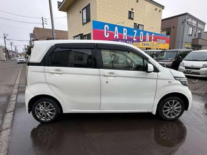 N-WGNG 4WD　4WD　SDナビ　Bluetooth　横滑り防止装置　スマートキー　アイ　社外アルミホイール夏　ドリングストップ　衝突安全BODY　ABS　スチールホイール冬 660