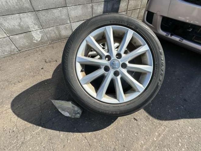 クラウンロイヤル 2.5 ロイヤルサルーン i-Four ナビパッケージ 4WD　純正HDDナビ　寒冷地仕様　地デジ　ビルトインETC　プッシュスタート　パワーシート　バックモニター　社外アルミホイール夏　純正アルミホイール冬　インテリジェントキー　横滑り防止装置 2500