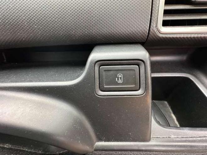 ソリオ1.2 G 4WD　左側パワースライドドア　ドライブレコーダー　前席ヒートヒーター　スマートキー　横滑り防止装置　社外CDオーディオ　スチールホイール夏 1200