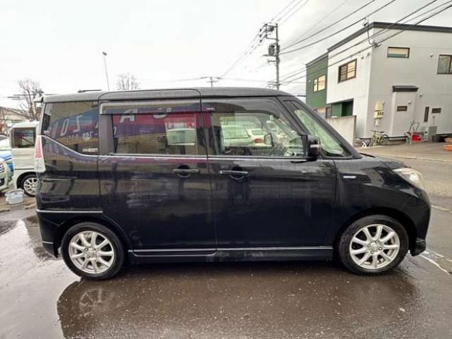 ソリオ1.2 ハイブリッド MZ 4WD　両側パワースライドドア　SDナビ　Bluetooth　地デジ　アイドリングストップ　横滑り防止装置　前席シートヒーター　インテリキー　社外アルミホイール冬　純正アルミホイール夏 1200