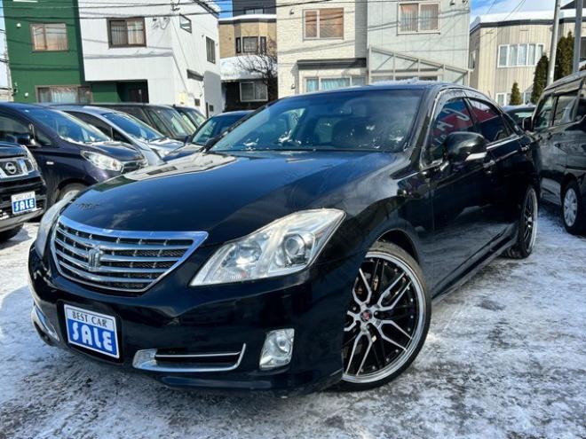 クラウンロイヤル 3.0 ロイヤルサルーン i-Four Uパッケージ 4WD　クルーズコントロール　ナビフルセグTVバックモニター　Uパッケージ 3000