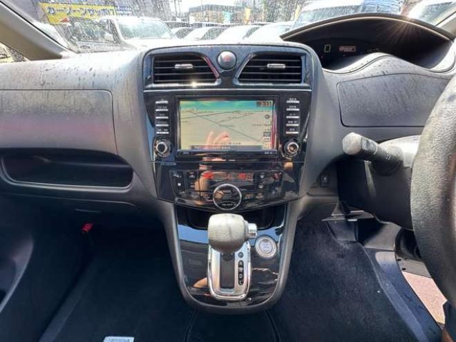 セレナ2.0 ハイウェイスター 4WD　ワンオーナー　両側ワンタッチオートスライドドア　ETC　横滑り防止装置　アイドリングストップ　バックモニター 2000