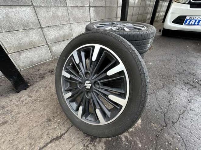 スペーシアカスタム ハイブリッド XSターボ 4WD　両側パワースライドドア　ナビ　Bluetooth　プッシュスタート　アイドリングストップ　ビルトインETC　コーナーセンサー　レーンキープアシスト　衝突軽減ブレーキ　横滑り防止装置　前席シートヒーター 660