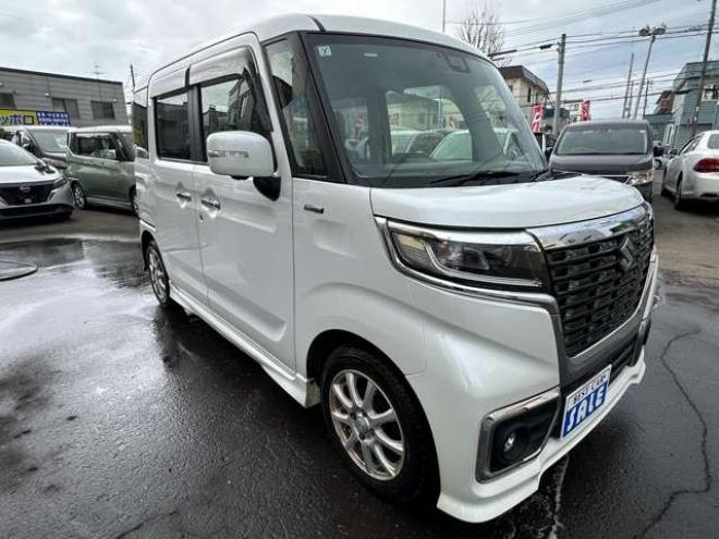 スペーシアカスタム ハイブリッド XSターボ 4WD　両側パワースライドドア　ナビ　Bluetooth　プッシュスタート　アイドリングストップ　ビルトインETC　コーナーセンサー　レーンキープアシスト　衝突軽減ブレーキ　横滑り防止装置　前席シートヒーター 660