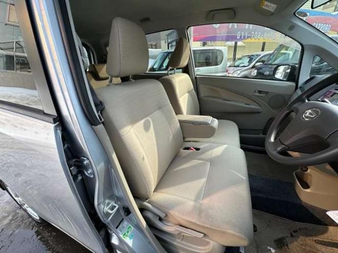 ムーヴL SA 4WD　横滑り防止装置　衝突軽減ブレーキ　純正CDオーディオ　社外アルミホイール夏 660