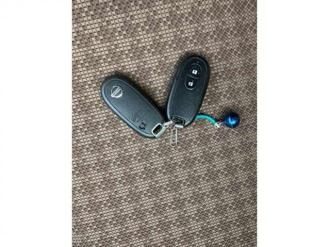 モコX FOUR 4WD　プッシュスタート　シートヒーター　社外CDオーディオ　社外アルミホイール冬　スチールホイール夏　インテリキー 660