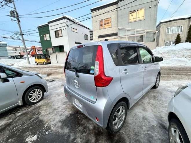 eKワゴンG セーフティ パッケージ 助手席ムービングシート仕様車 4WD　エマージェンシーブレーキ　アラウンドビューモニター　ナビフルセグTVバックモニター 660