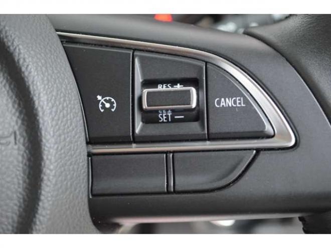 ジムニーXC 4WD　ワンオーナー車F5速マニュアル4WDターボセーフティサポート搭載アイドリングストップ横滑り防止装置ディスプレイオーディオハイビームアシストLEDライトクルーズコントロール 660