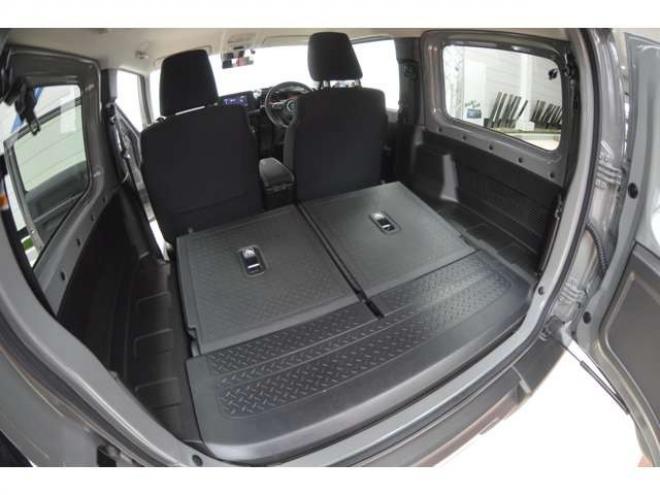 ジムニーXC 4WD　ワンオーナー車F5速マニュアル4WDターボセーフティサポート搭載アイドリングストップ横滑り防止装置ディスプレイオーディオハイビームアシストLEDライトクルーズコントロール 660