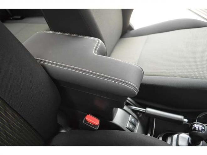 ジムニーXC 4WD　ワンオーナー車F5速マニュアル4WDターボセーフティサポート搭載アイドリングストップ横滑り防止装置ディスプレイオーディオハイビームアシストLEDライトクルーズコントロール 660